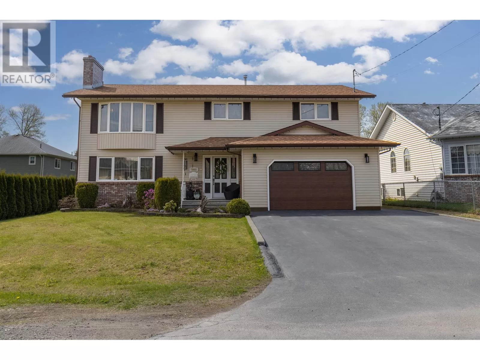 House for rent: 5005 Medeek Avenue, Terrace, British Columbia V8G 1C9