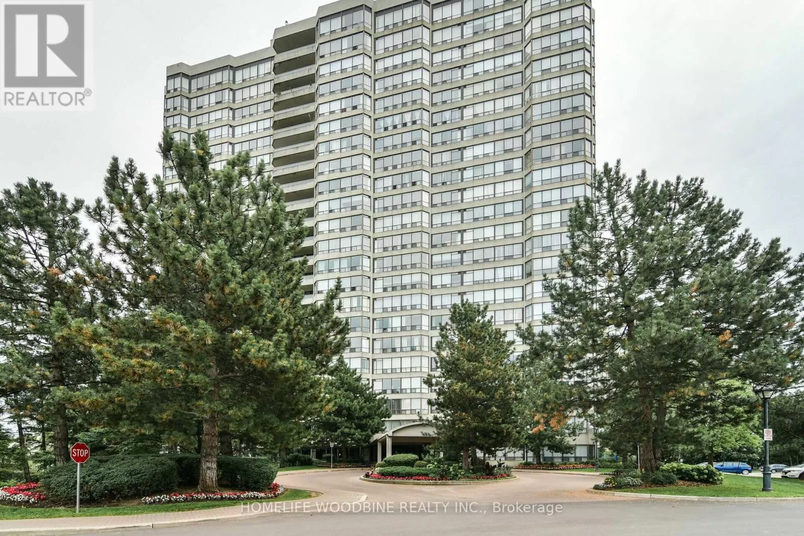 Apartment for rent: #502 -24 Hanover Rd, Brampton, Ontario L6S 5K8