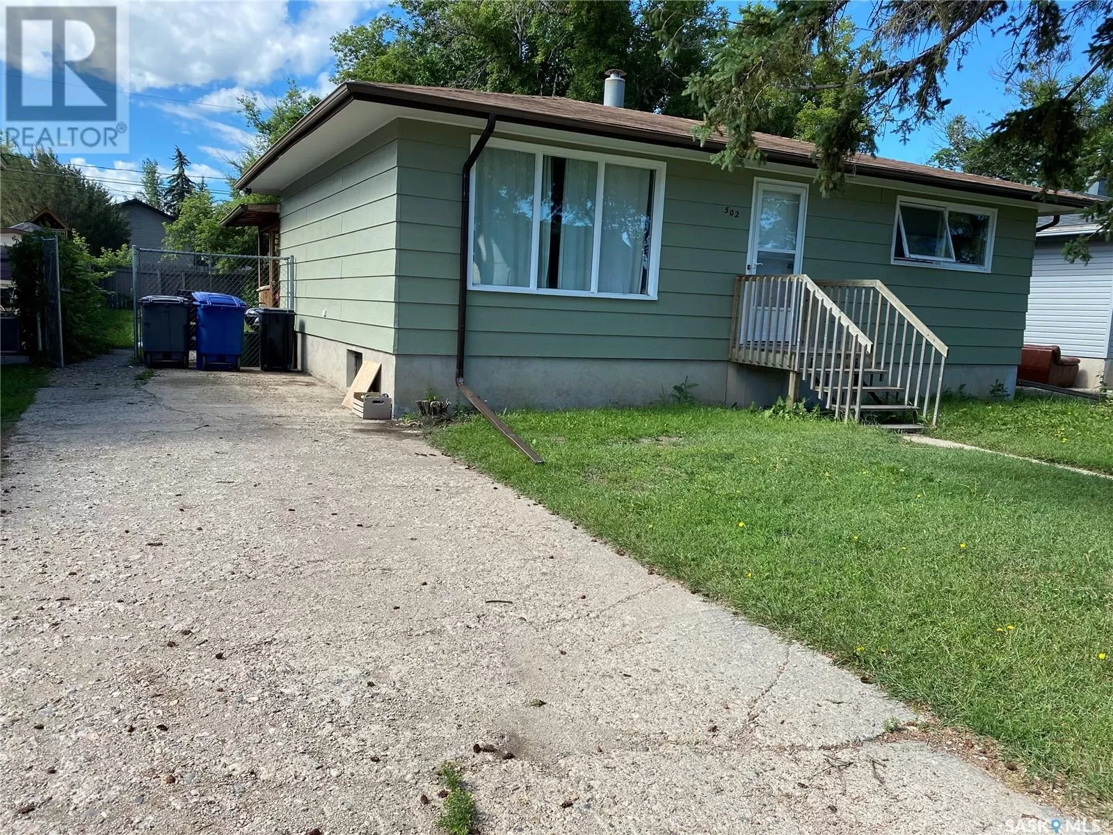 House for rent: 502 2nd Avenue E, Assiniboia, Saskatchewan S0H 0B0