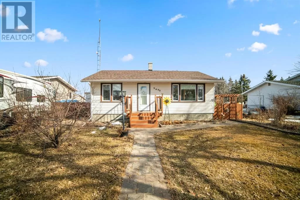 House for rent: 5029 47 Street, Daysland, Alberta T0B 1A0