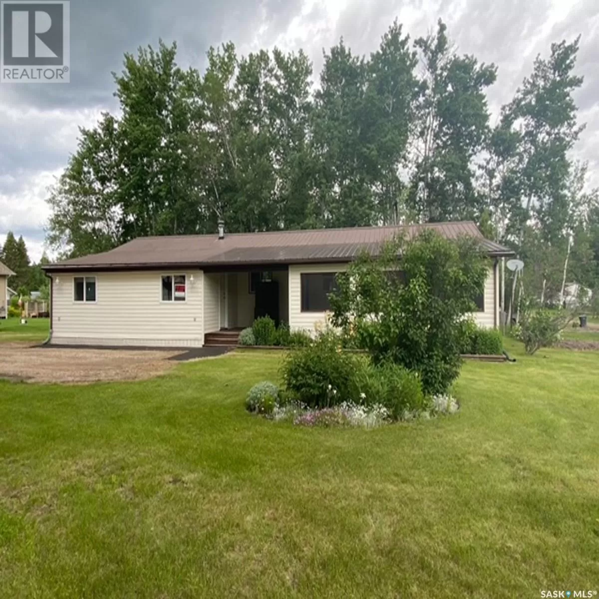 Mobile Home for rent: 503 3rd Street W, Goodsoil, Saskatchewan S0M 1A0