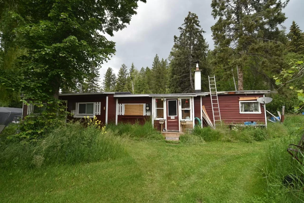 House for rent: 5057 Bradford Road, Skookumchuck, British Columbia V0B 2E0