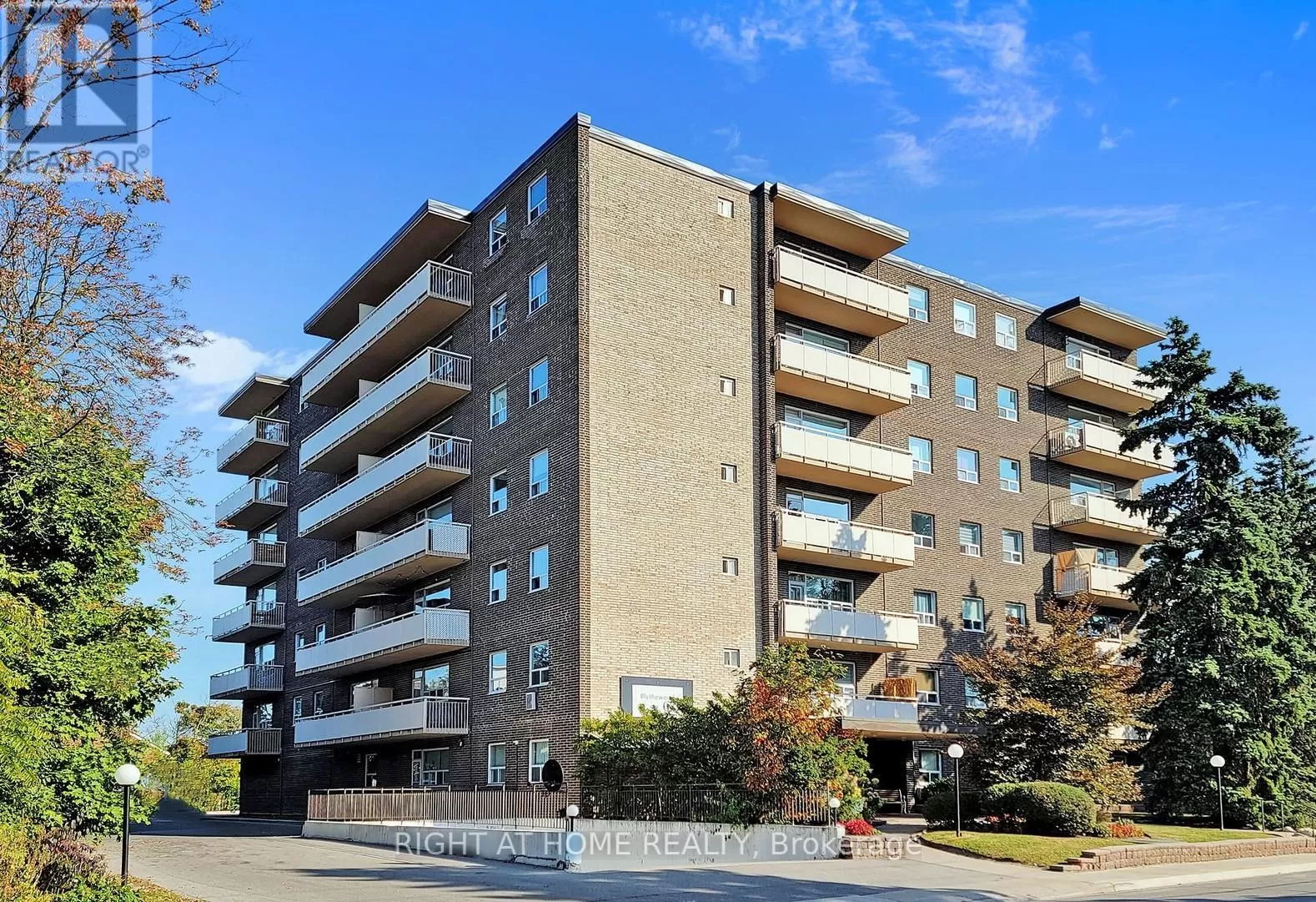 Apartment for rent: 507 - 67 Richmond Street, Richmond Hill, Ontario L4C 3Y3