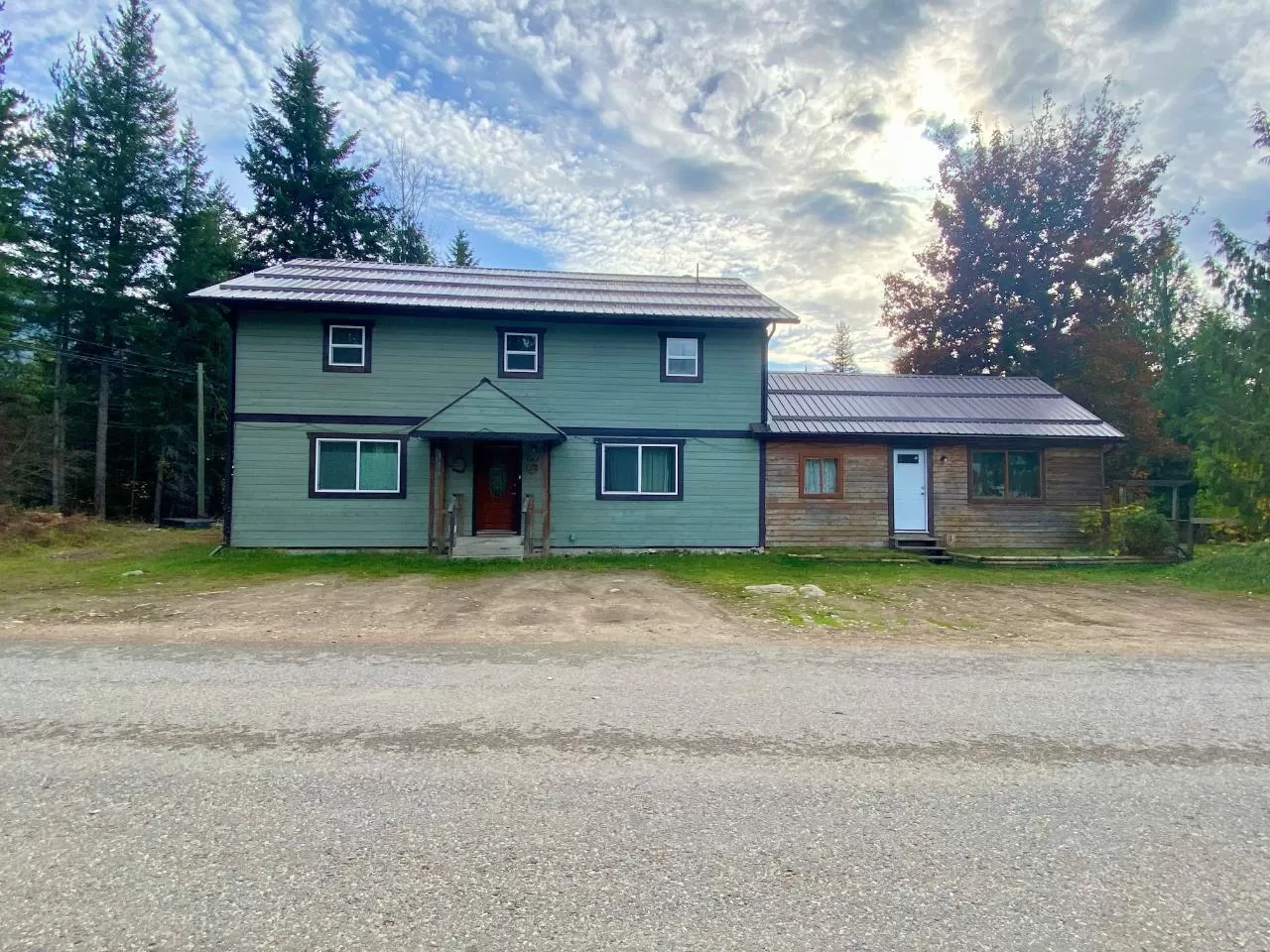 House for rent: 507 Arlington Road, Slocan, British Columbia V0G 2C0