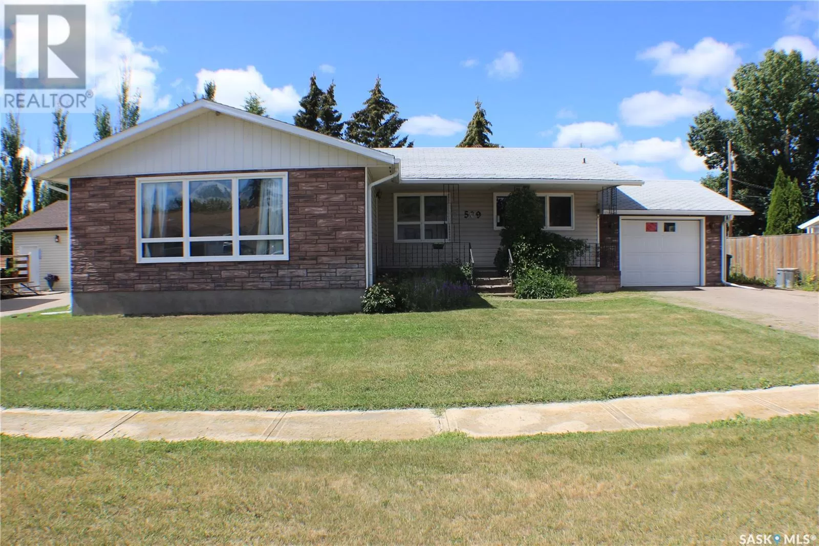 House for rent: 509 4th Street W, Wilkie, Saskatchewan S0K 4W0