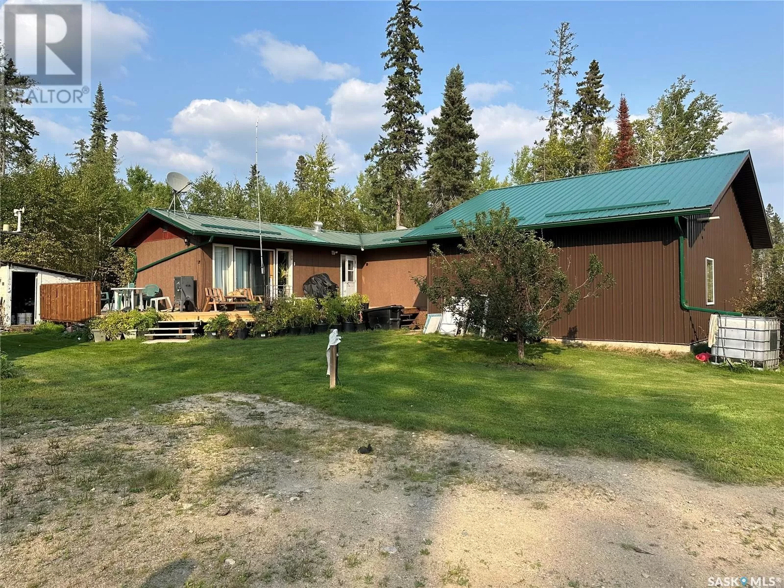 House for rent: 509 Mogwa Crescent, Lac La Ronge, Saskatchewan S0J 1L0