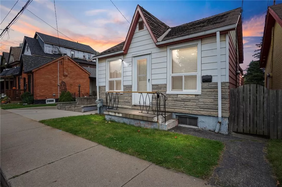 House for rent: 510 John Street N, Hamilton, Ontario L8L 4R8