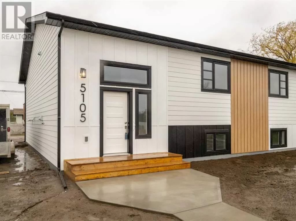Duplex for rent: 5105 40 Avenue, Taber, Alberta T1G 1B7
