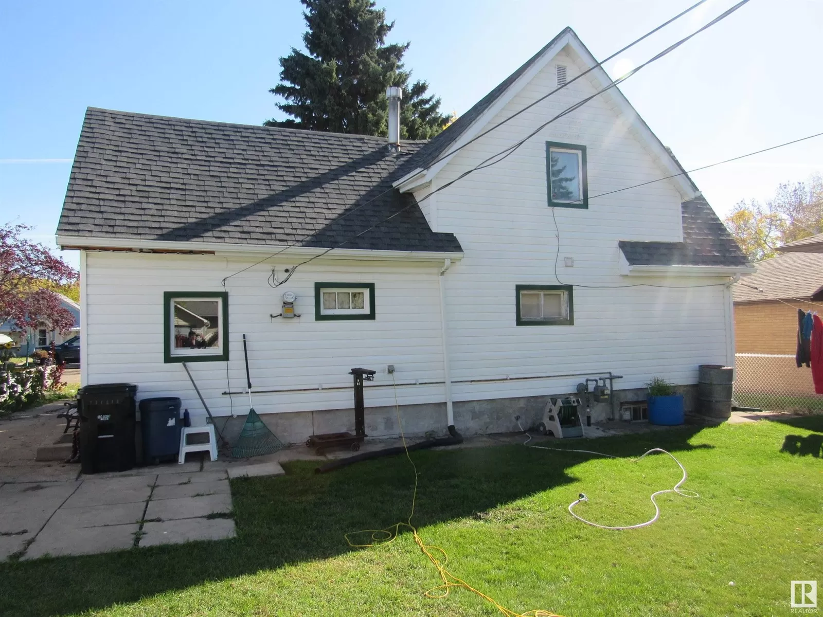 House for rent: 5118 53 St, Barrhead, Alberta T7N 1E8