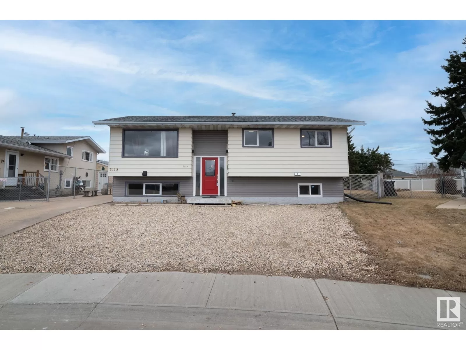 House for rent: 5119 55 Av, Leduc, Alberta T9E 5N7