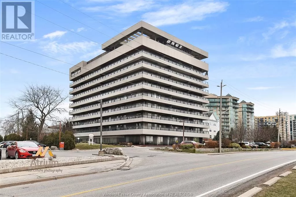 Apartment for rent: 5125 Riverside Drive East Unit# 202, Windsor, Ontario N8S 4L8