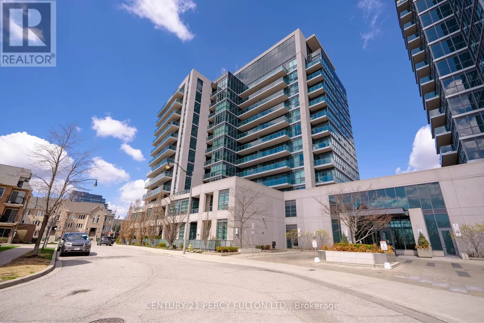 Apartment for rent: 516 - 35 Brian Peck Crescent, Toronto, Ontario M4G 0A5