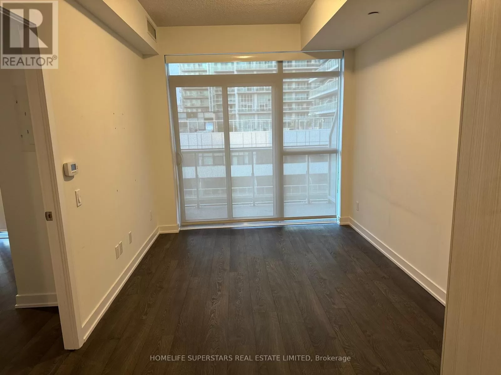Apartment for rent: 518 - 251 Manitoba Street, Toronto, Ontario M8Y 0C7