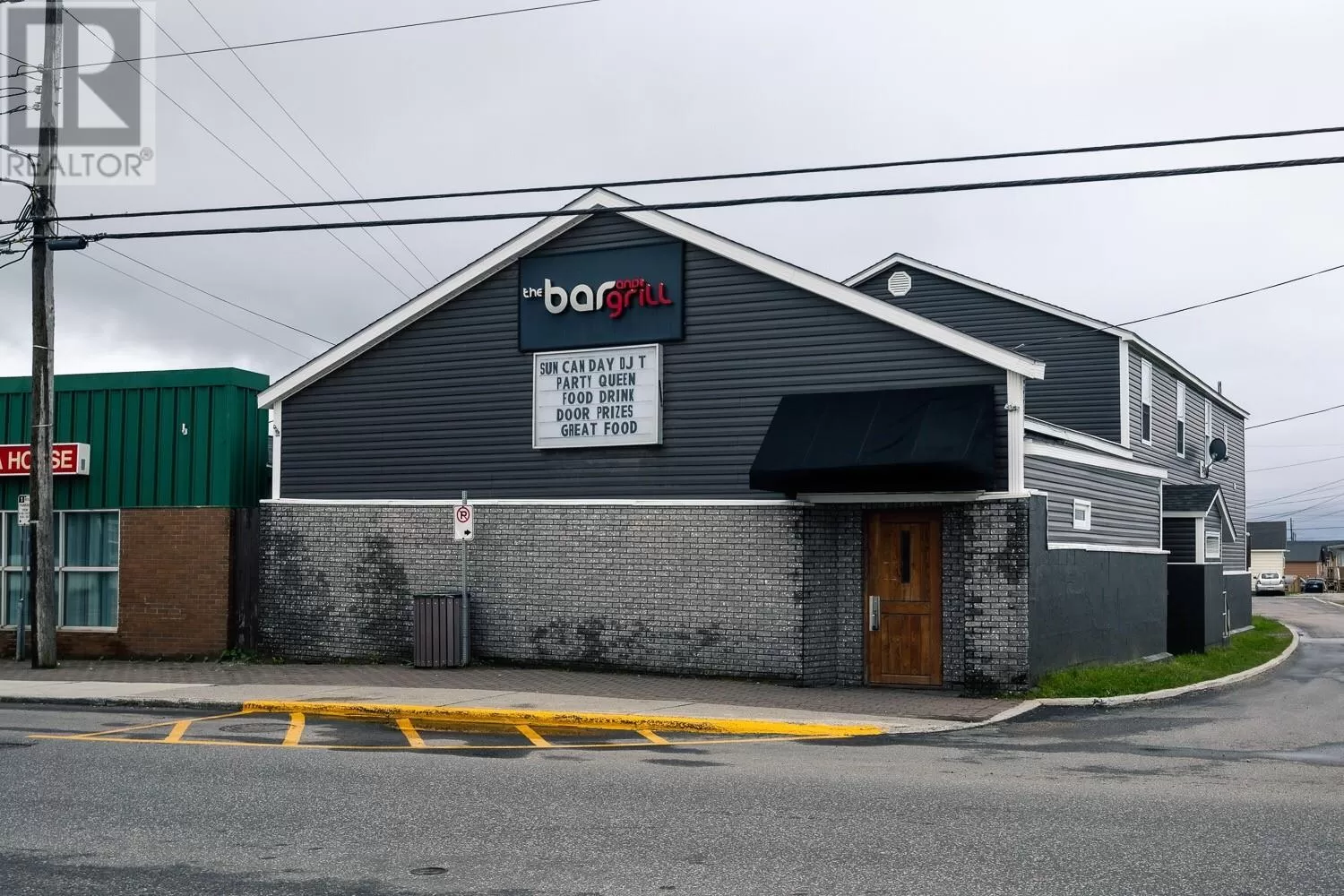 Other for rent: 52 Main Street, Stephenville, Newfoundland & Labrador A2N 1H8