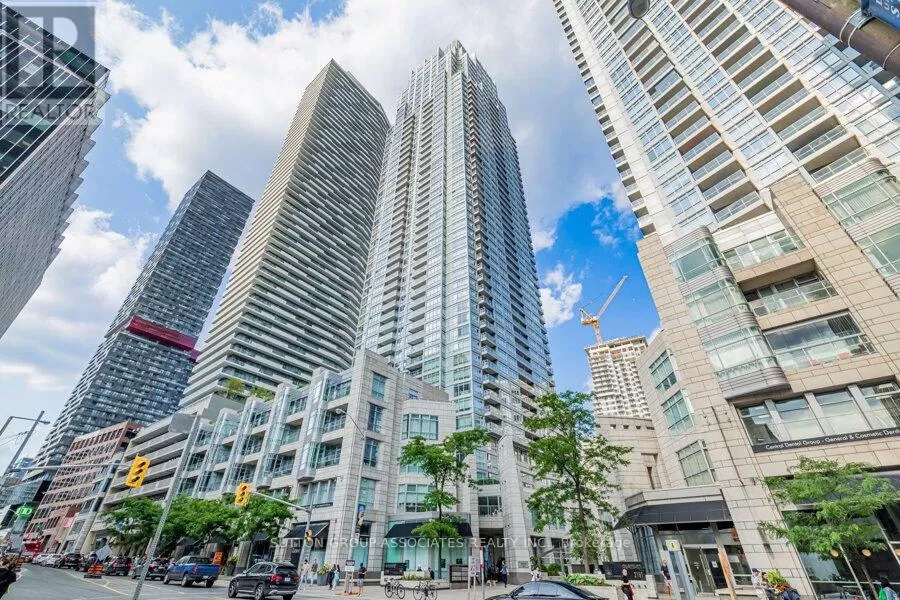 Apartment for rent: 5202 - 2191 Yonge Street, Toronto, Ontario M4S 3H8