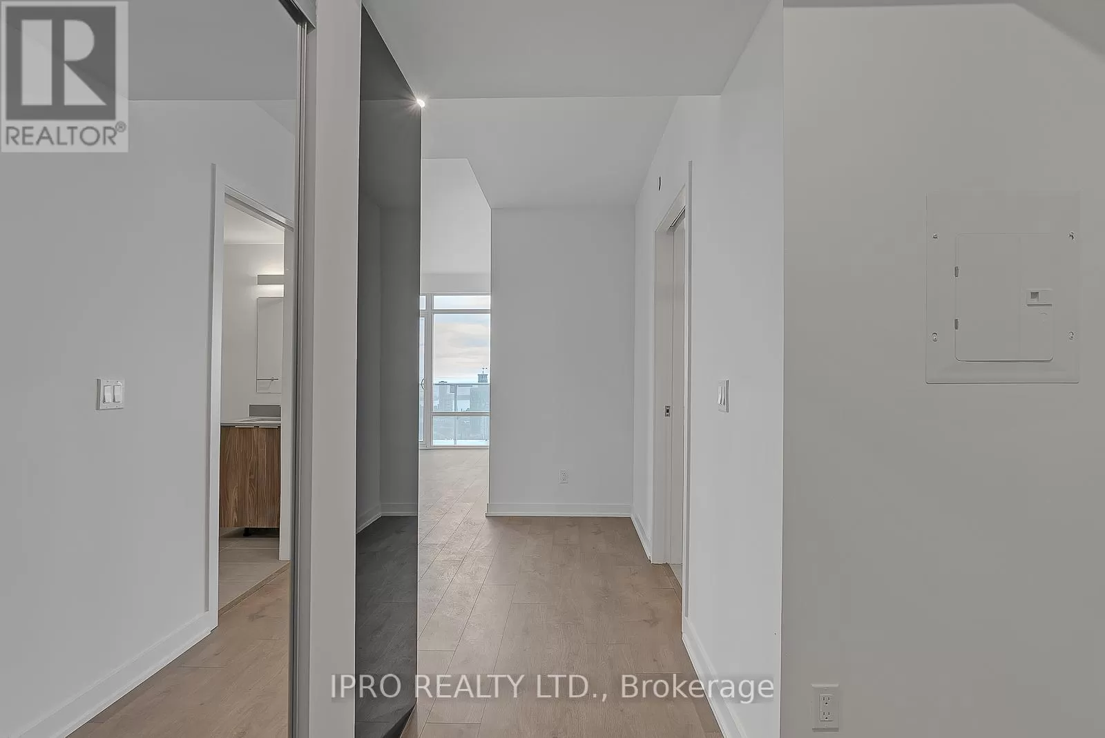 Apartment for rent: 5209 - 501 Yonge Street, Toronto, Ontario M4Y 0G8