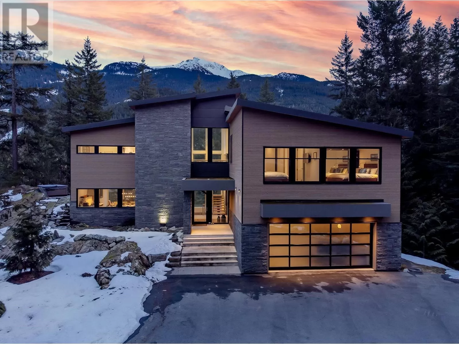 House for rent: 5221 Jordan Lane, Whistler, British Columbia V8E 1J5