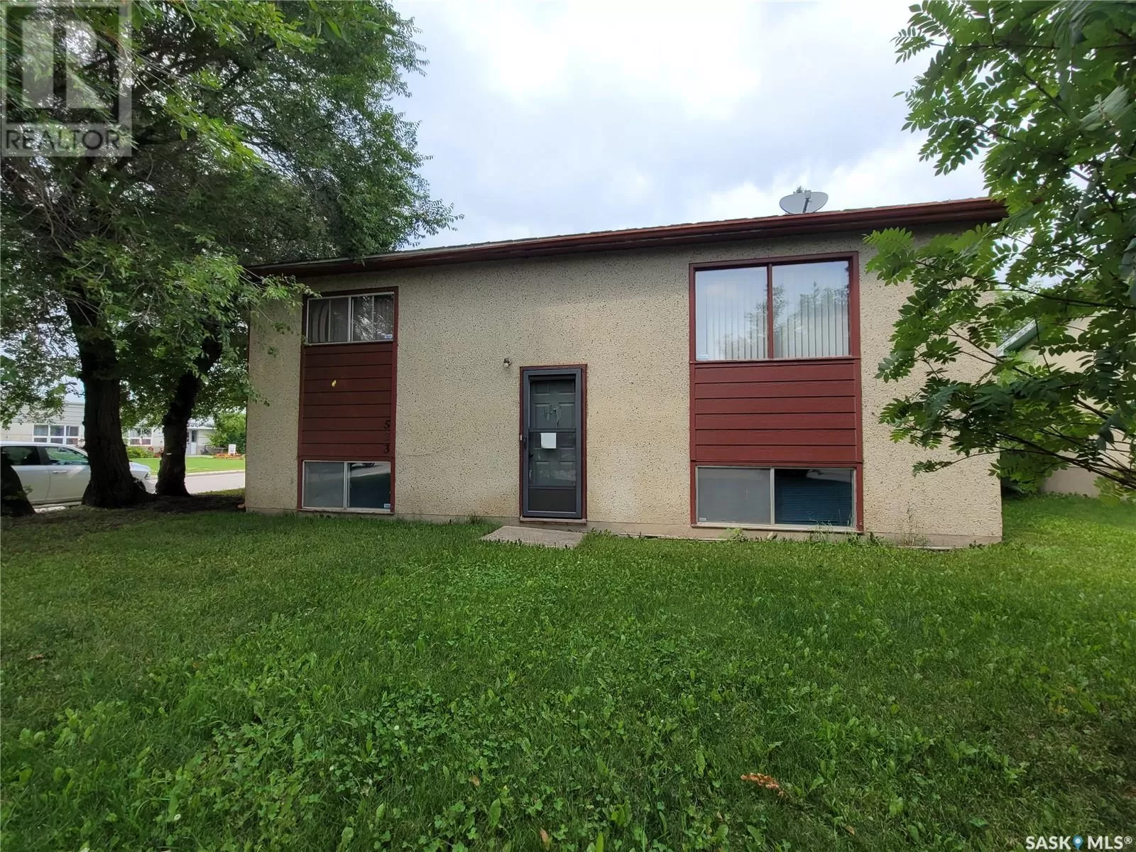 House for rent: 523 Cochin Avenue, Meadow Lake, Saskatchewan S9X 1B4
