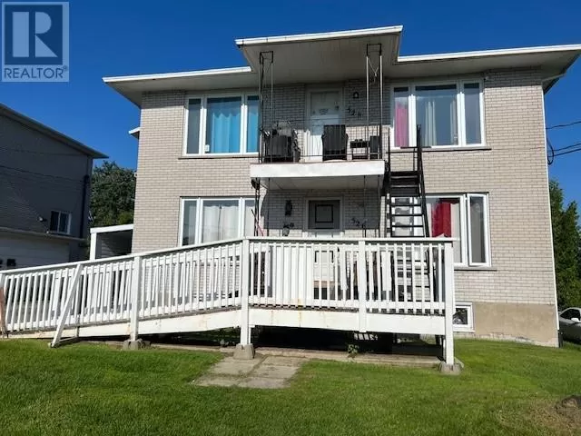 Fourplex for rent: 526,526a,526b,528 Wellesly Street, Hawkesbury, Ontario K6A 2G1
