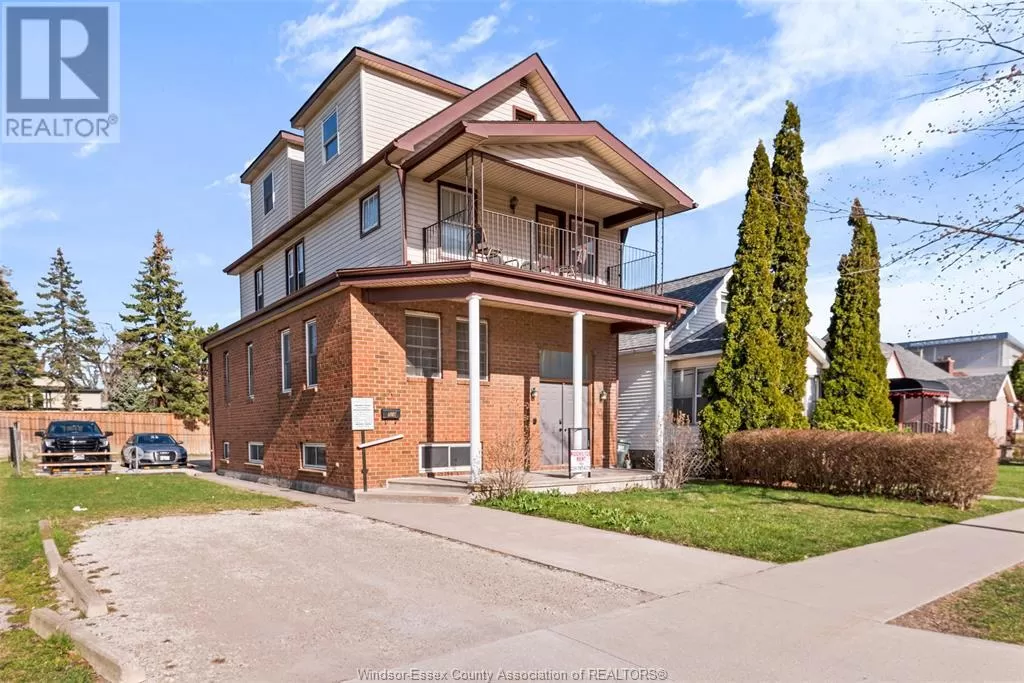 House for rent: 528 California Avenue, Windsor, Ontario N9B 2Y9