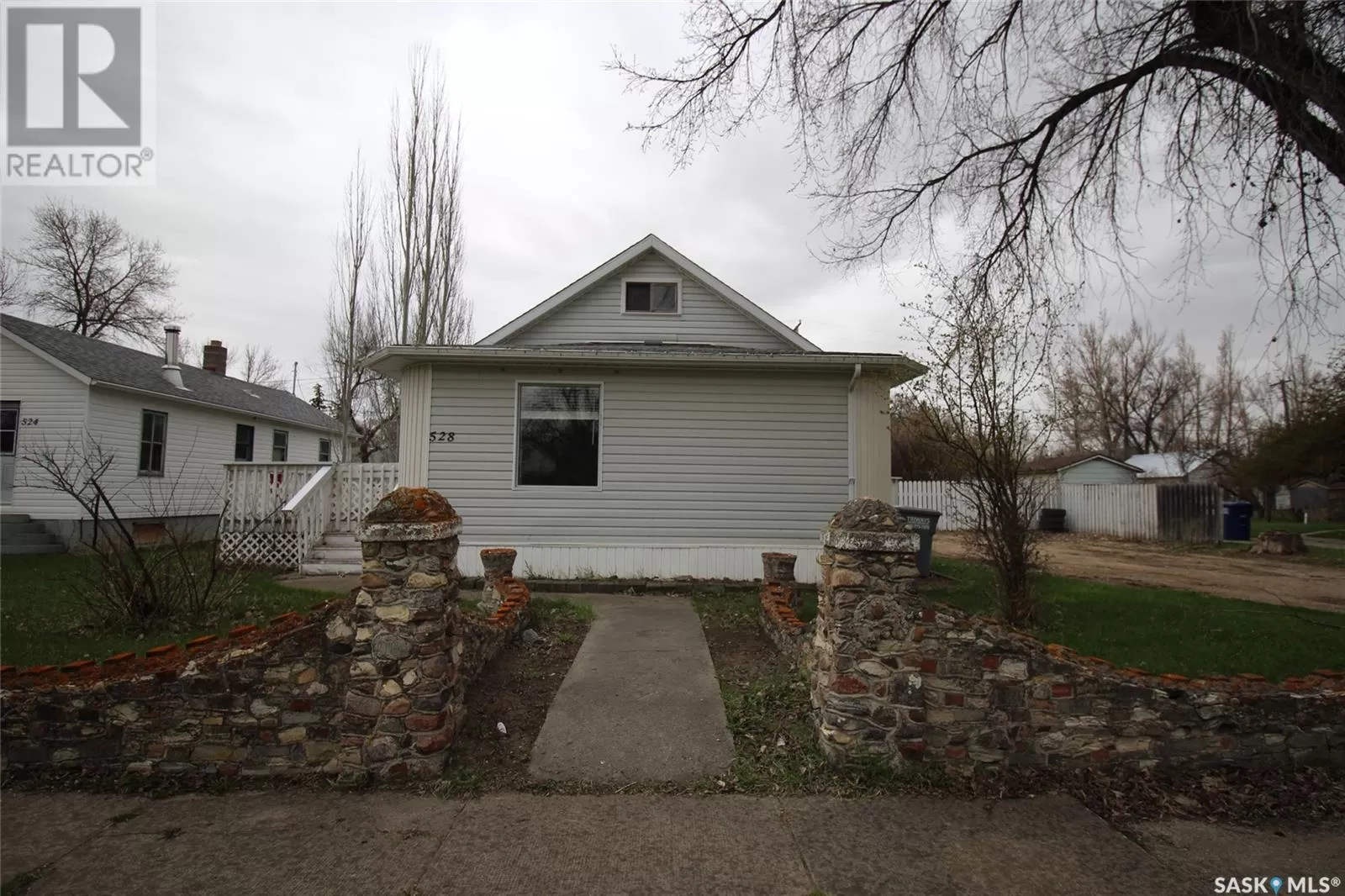 House for rent: 528 Redcoat Drive, Eastend, Saskatchewan S0N 0T0