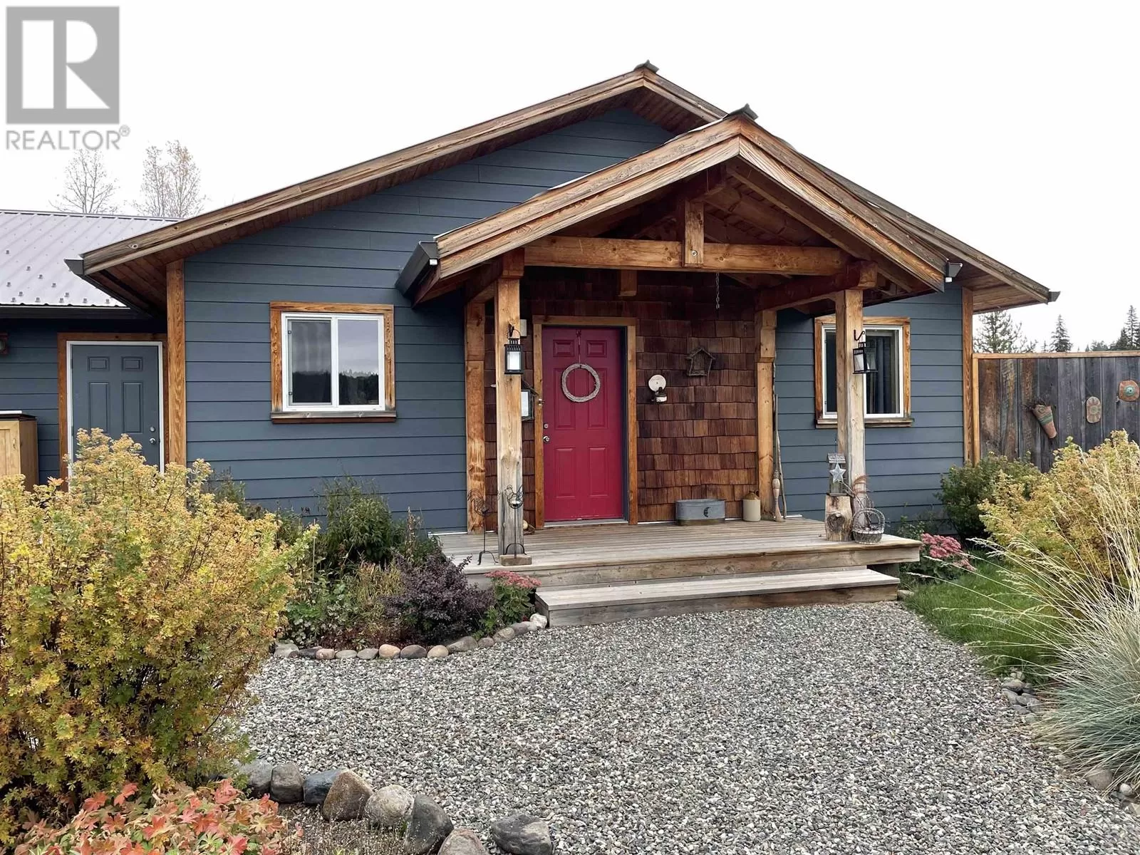 House for rent: 5295 Canim Hendrix Lake Road, 100 Mile House, British Columbia V0K 1M0