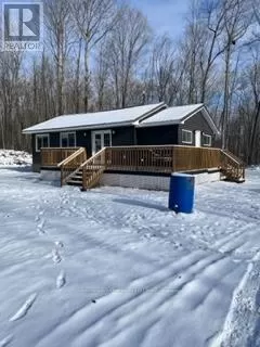 House for rent: 53 Mukwa Bay Estates Rd, Curve Lake First Nation 35, Ontario K0L 1R0
