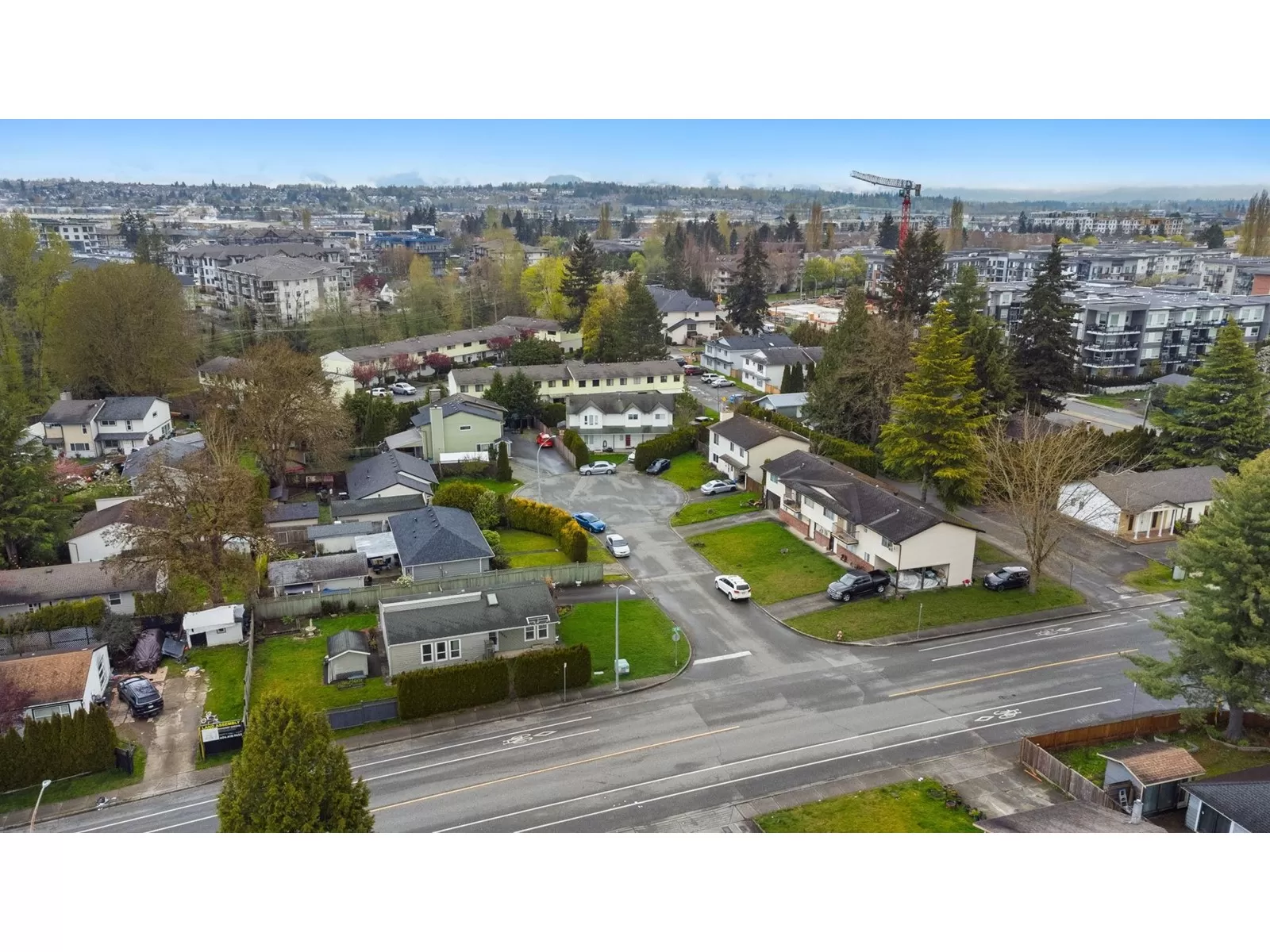 Duplex for rent: 5343 199a Street, Langley, British Columbia V3A 6V2