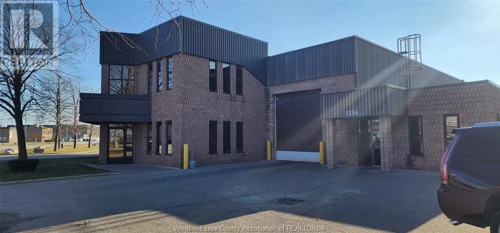 Warehouse for rent: 5350 Outer Drive, Tecumseh, Ontario N9A 6J3