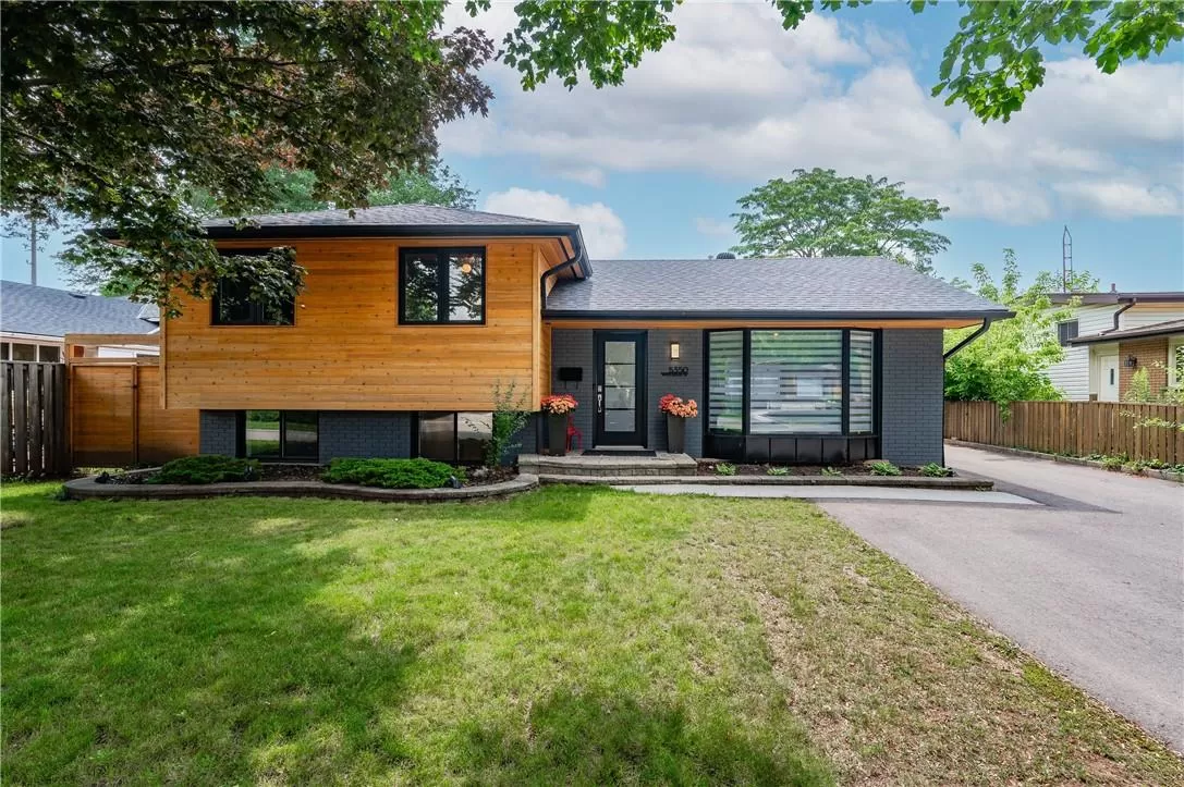 House for rent: 5350 Windermere Drive, Burlington, Ontario L7L 3M1