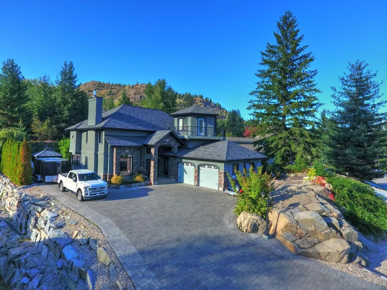 House for rent: 537 Blake Court, Trail, British Columbia V1R 4V9