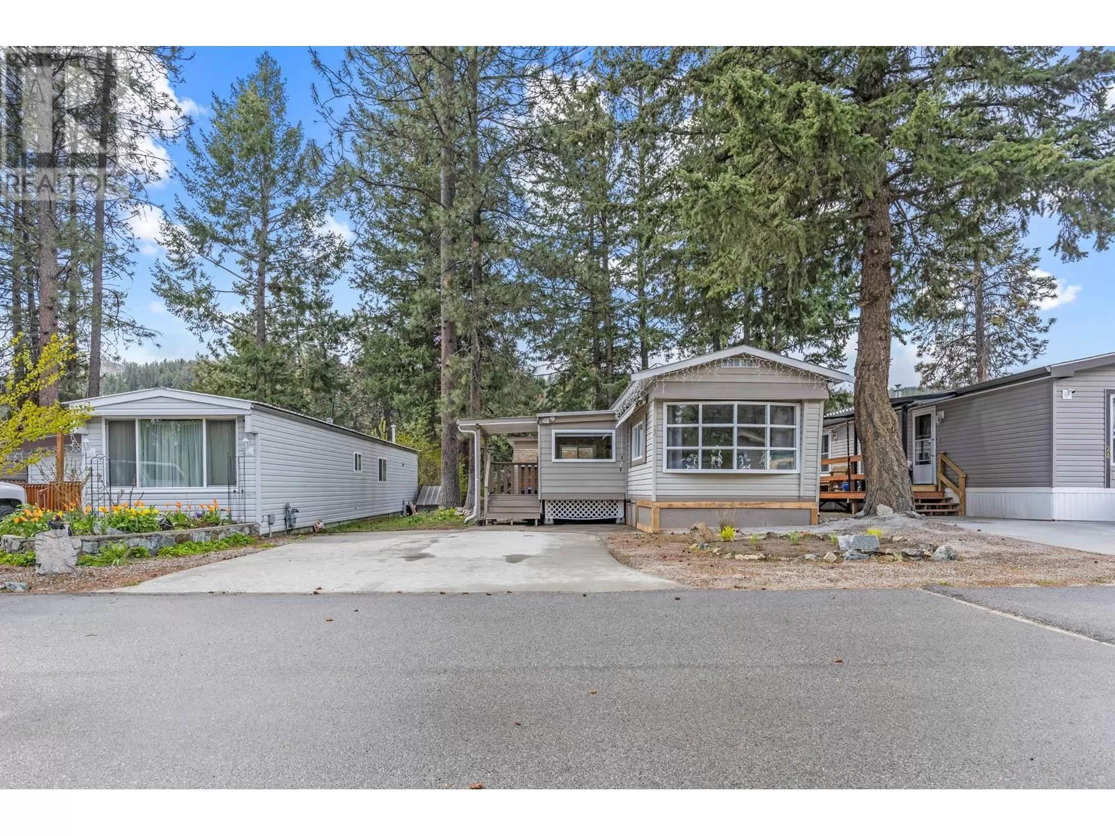Manufactured Home for rent: 5371 Princeton Avenue Unit# 23, Peachland, British Columbia V0H 1X8