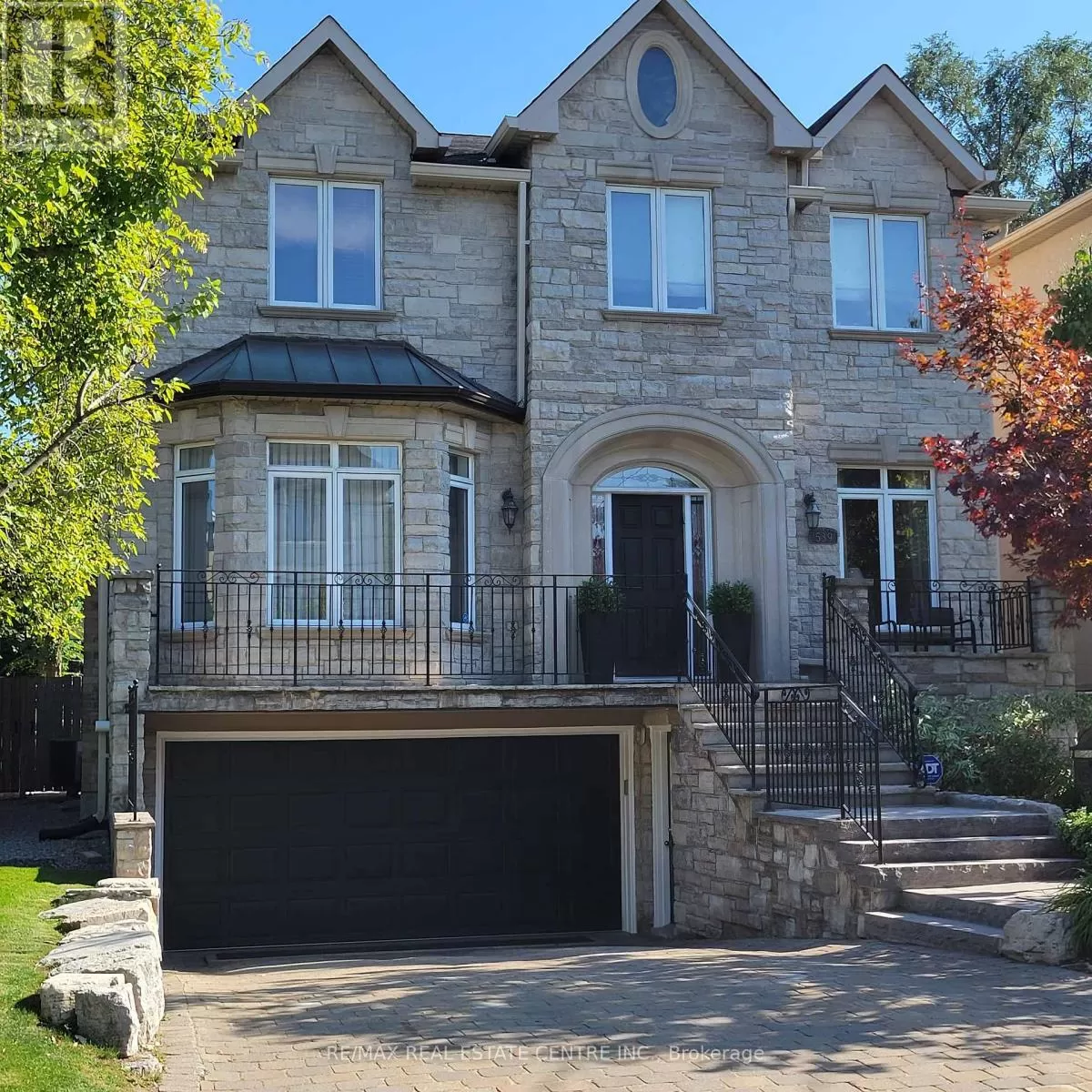 House for rent: 539 Douglas Avenue, Toronto, Ontario M5M 1H7
