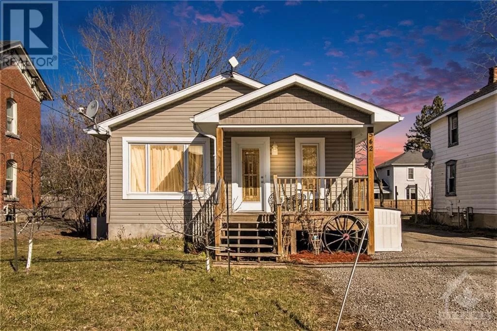 House for rent: 542-544 Main Street, Winchester, Ontario K0C 2K0