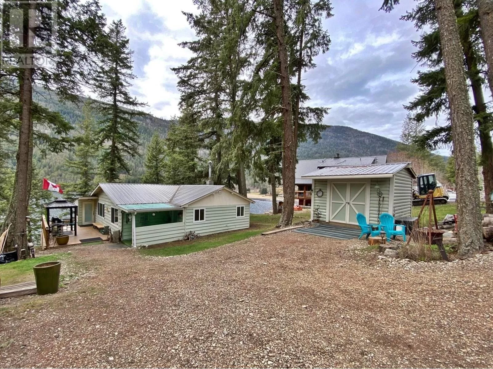 Recreational for rent: 5472 Agate Bay Road, Barriere, British Columbia V0E 2E0