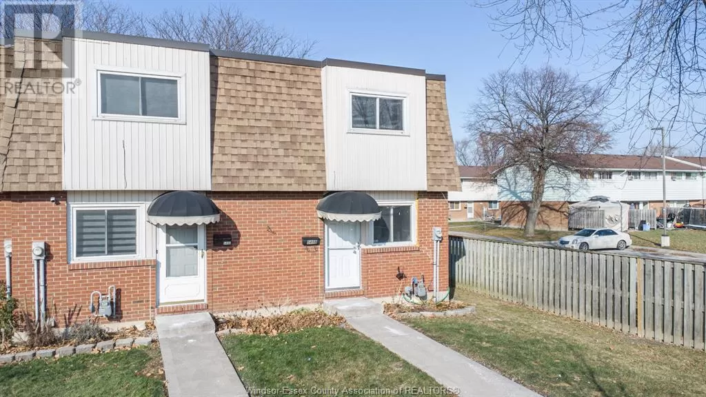 Row / Townhouse for rent: 5498 Lassaline Street, Windsor, Ontario N8T 1A8