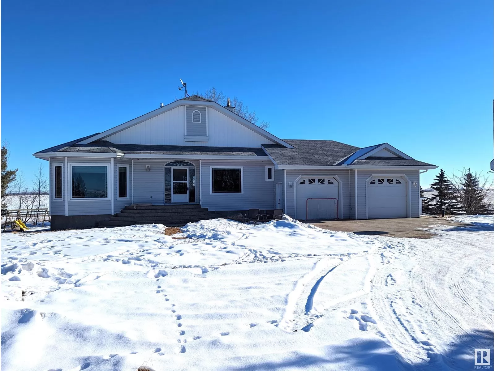 House for rent: 56115 Range Road 262, Rural Sturgeon County, Alberta T8R 0W8