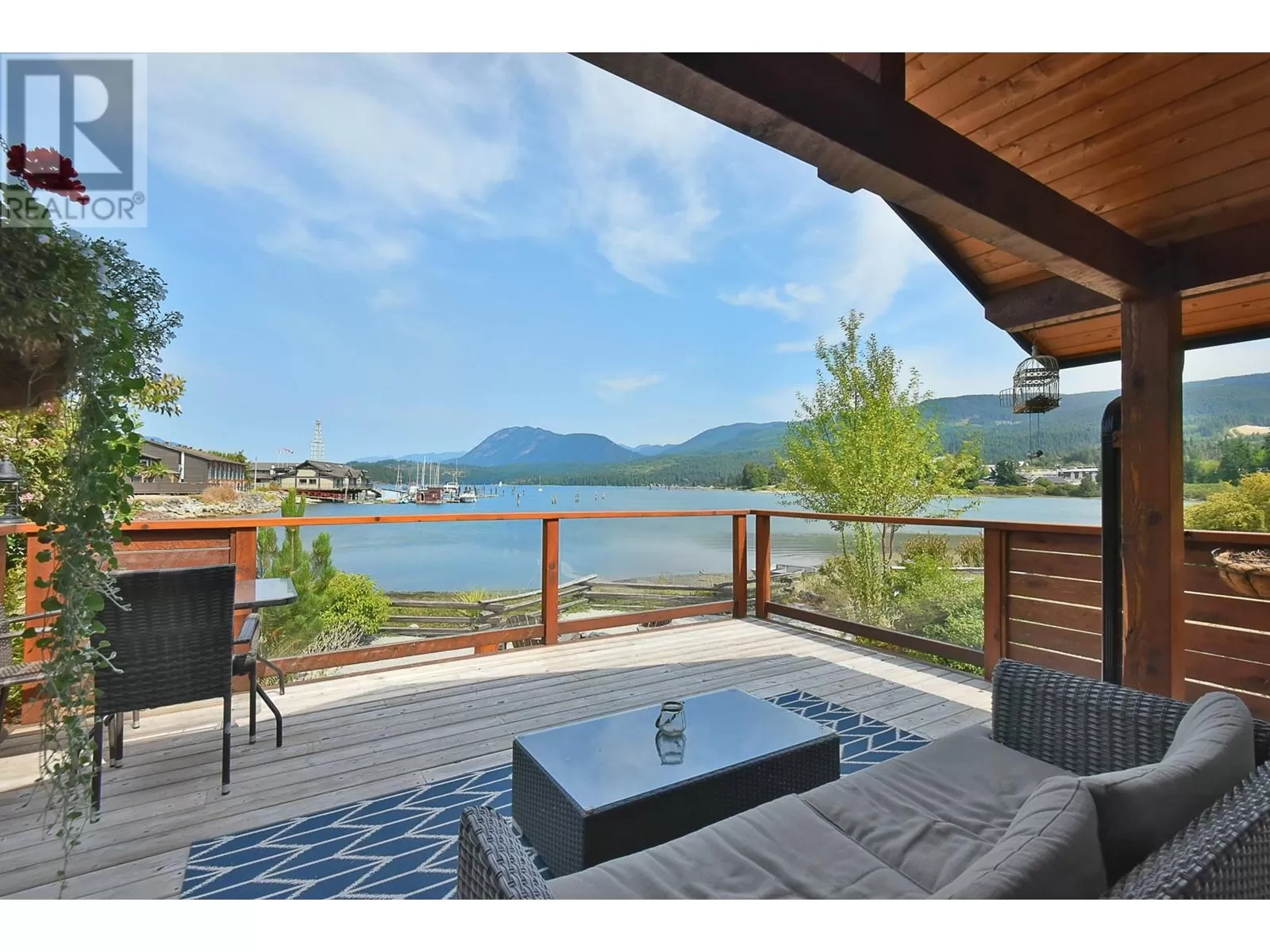 House for rent: 5672 Osprey Street, Sechelt, British Columbia V0N 3A0