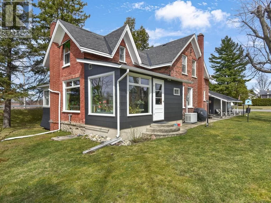 House for rent: 5680 Cherry Street, Morrisburg, Ontario K0C 1X0