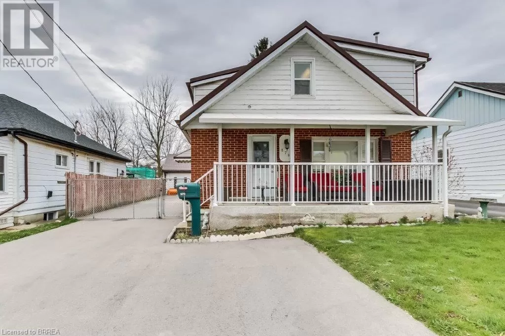 Duplex for rent: 570 Henry Street, Woodstock, Ontario N4S 1X7