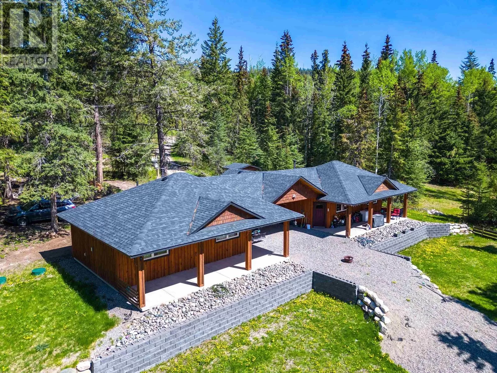 House for rent: 5737 Meade Road, Lac La Hache, British Columbia V0K 1T0