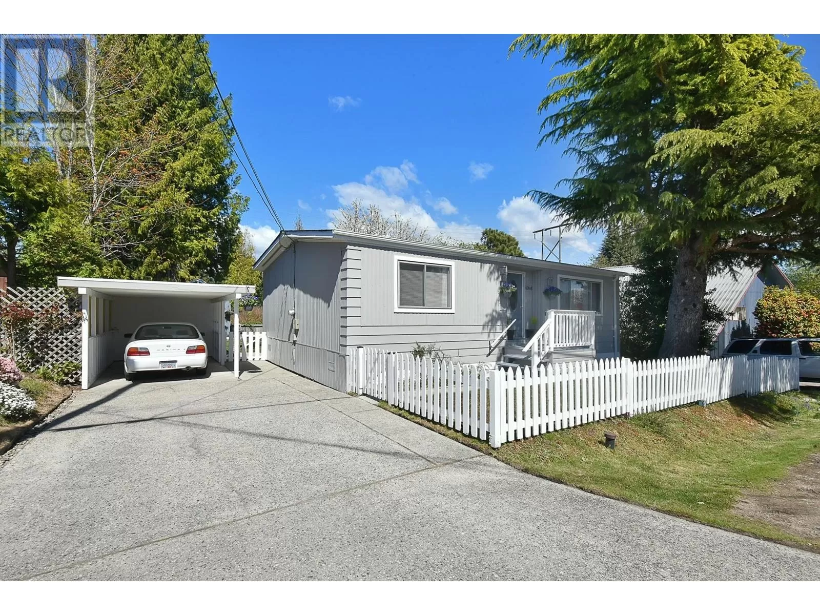 House for rent: 5768 Pebble Crescent, Sechelt, British Columbia V0N 3A0