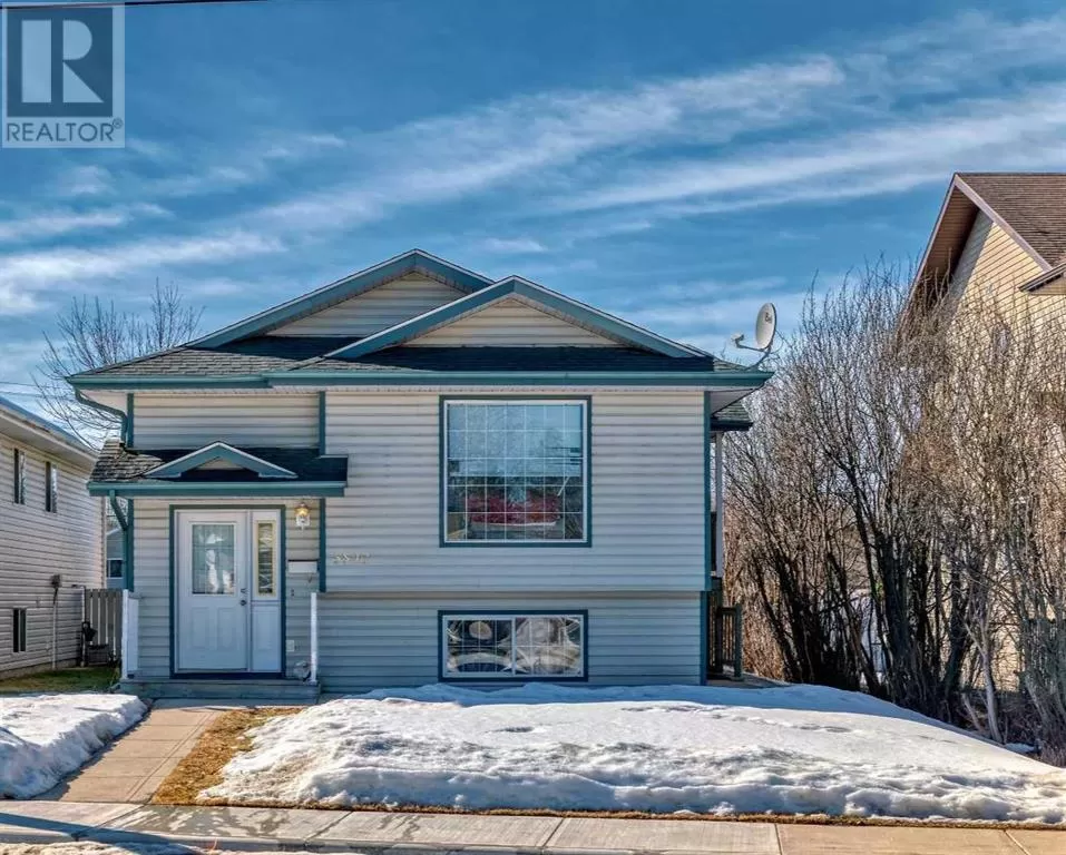 House for rent: 5842 57 Avenue, Red Deer, Alberta T4N 4S4