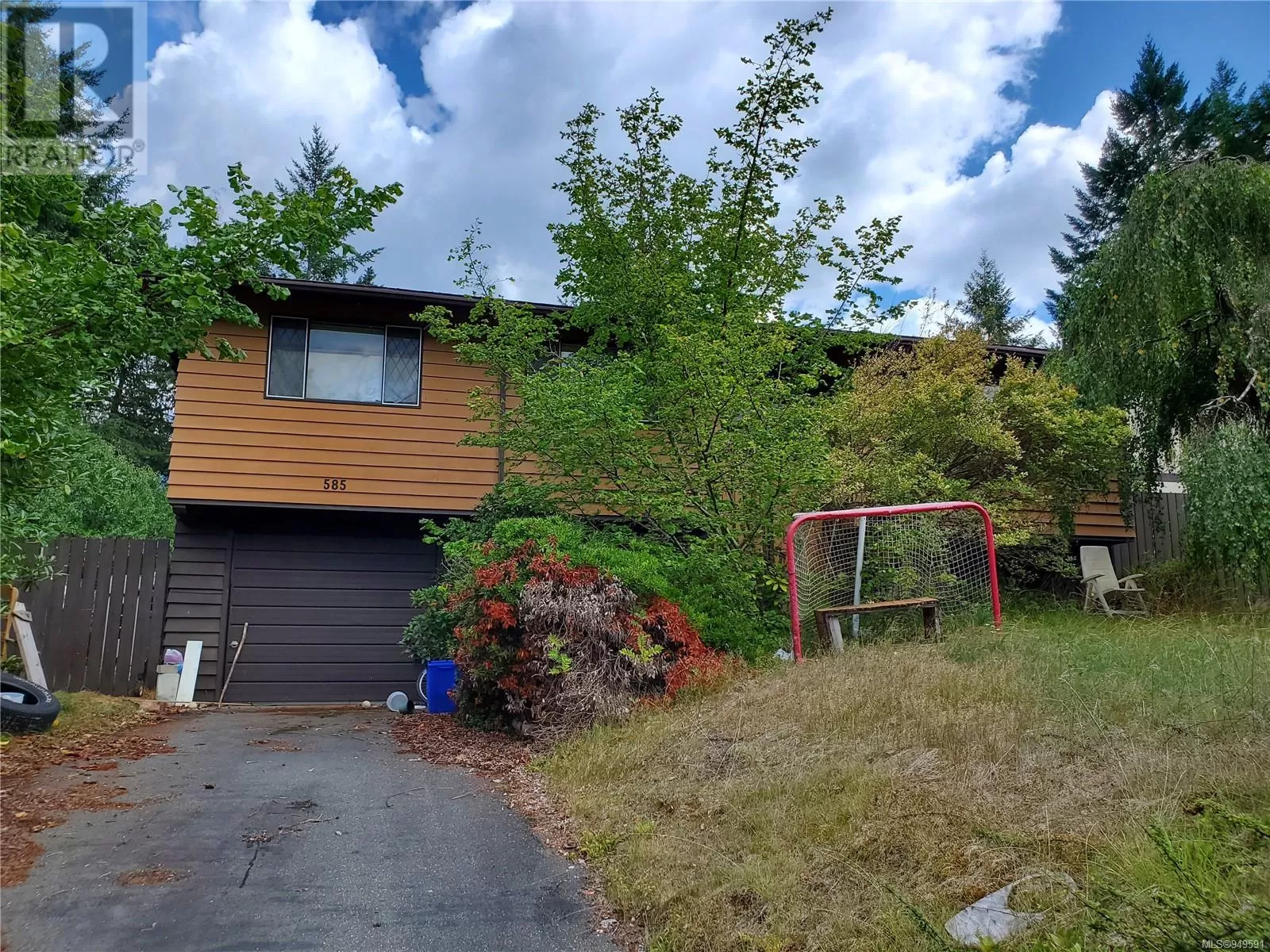 House for rent: 585 Dogwood Dr, Gold River, British Columbia V0P 1G0