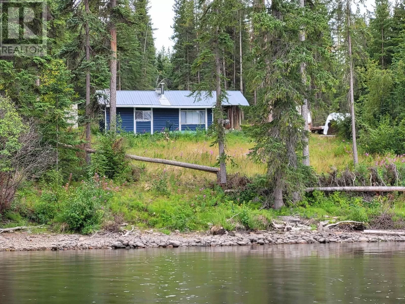 Recreational for rent: 58564 Ootsa-nadina Road, Burns Lake, British Columbia V0J 1E2
