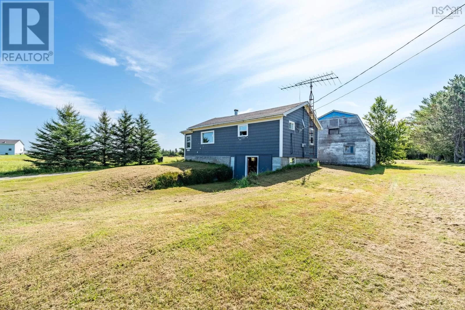 House for rent: 590 Second Division Road, Meteghan, Nova Scotia B0W 2L0
