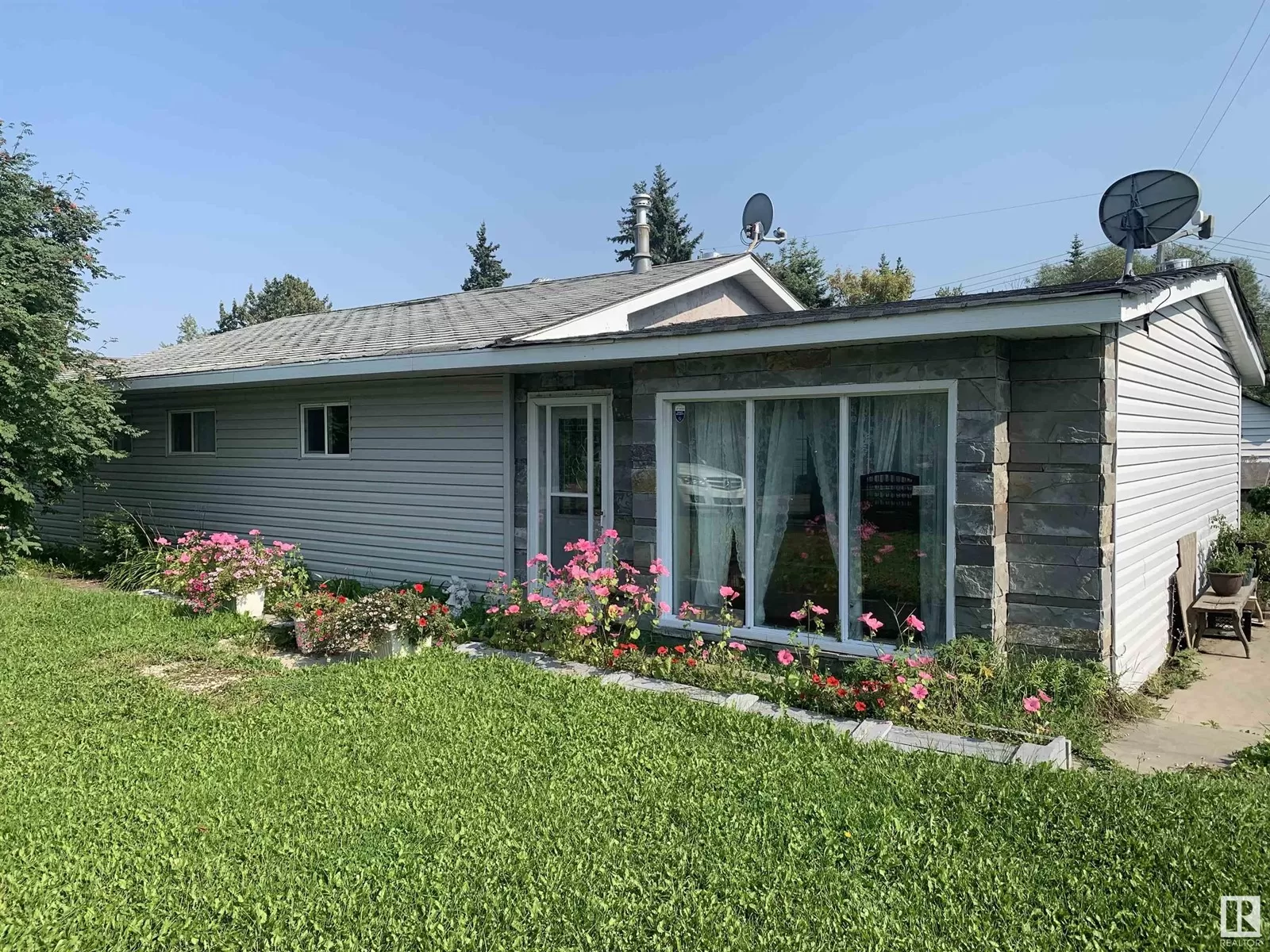 House for rent: 5915 50 Av, Rural Lac Ste. Anne County, Alberta T0E 0A0