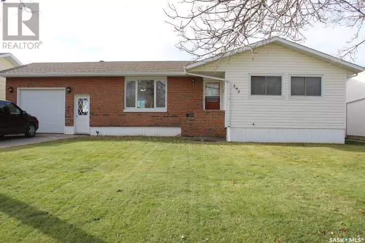 House for rent: 595 9th Street W, Shaunavon, Saskatchewan S0N 2M0