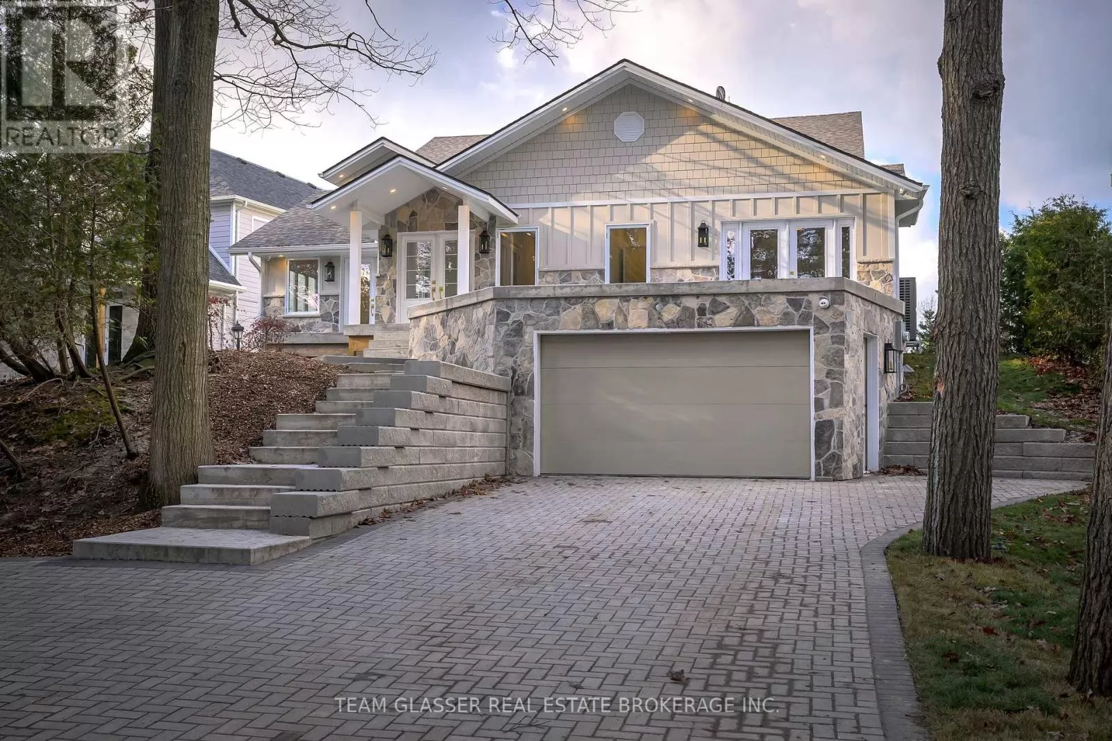 House for rent: 5b Lakeshore Dr, Lambton Shores, Ontario N0M 1T0