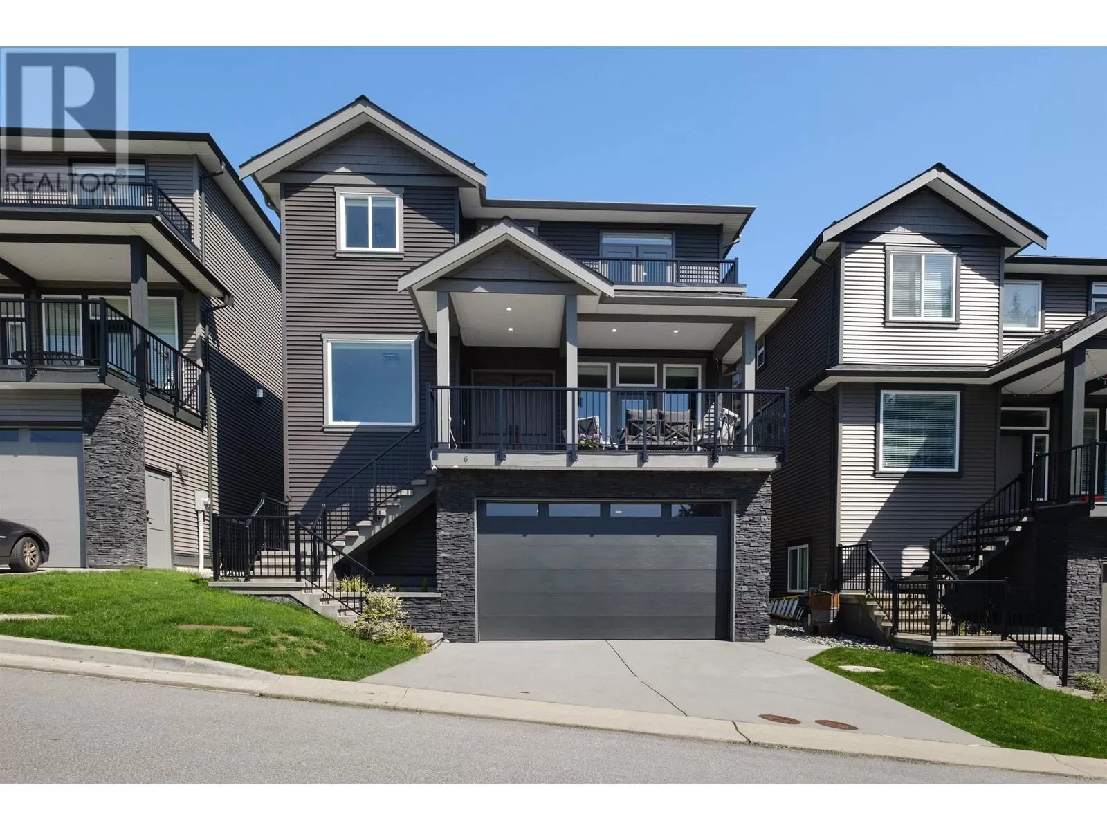 House for rent: 6 23527 Larch Avenue, Maple Ridge, British Columbia V4R 2S6